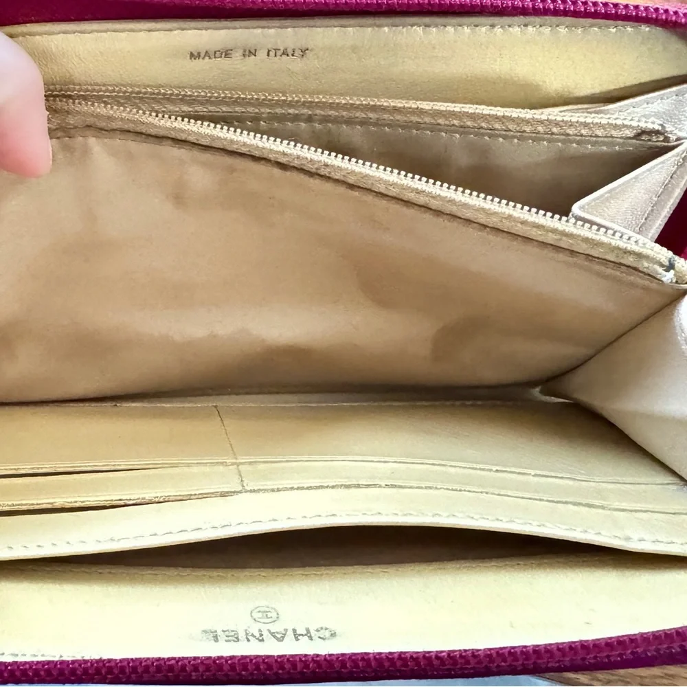 Chanel Pink Camellia Long Zippy Wallet‎